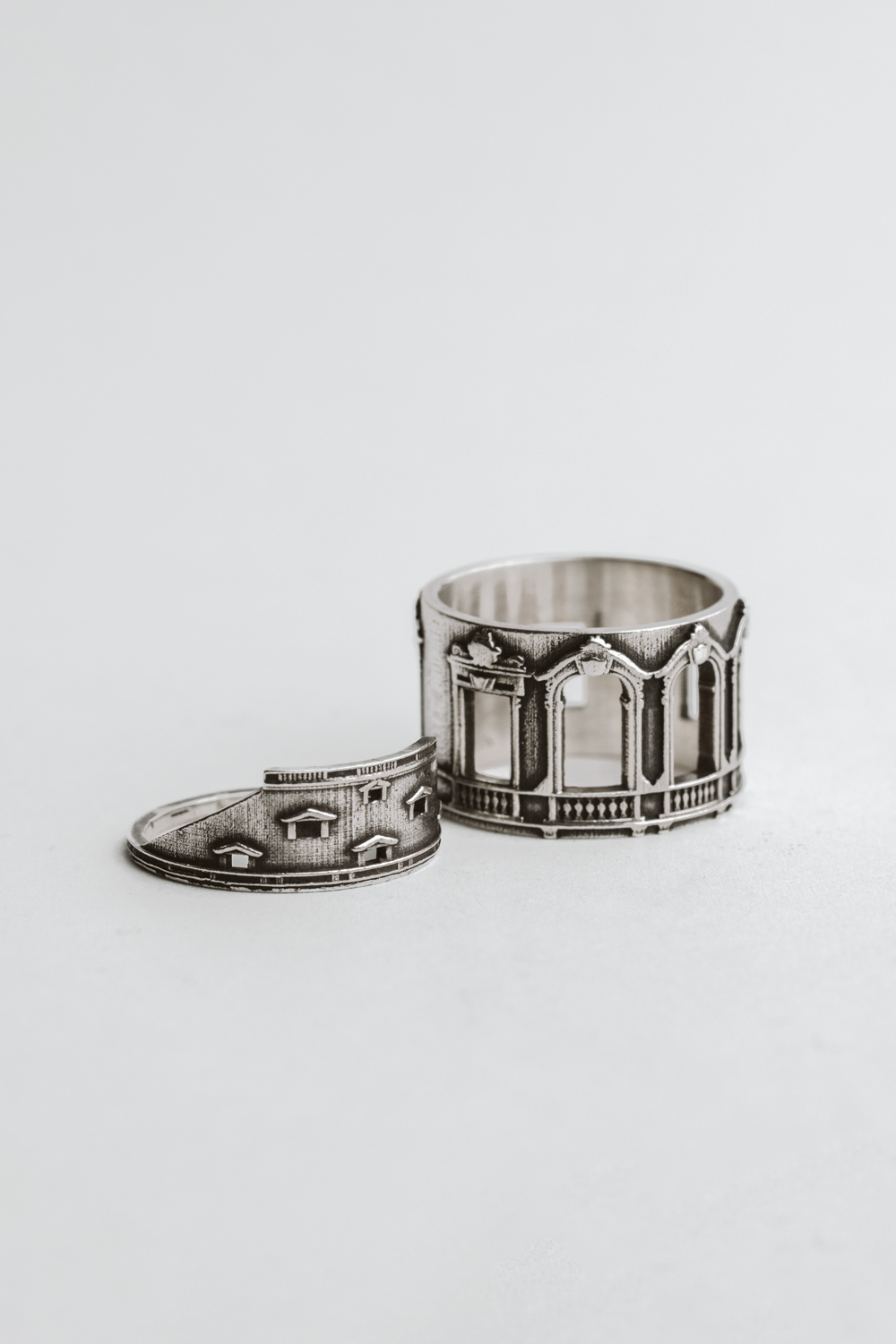 ANELLO PALAZZO FRANCESCO MARIA BALBI PRONTA CONSEGNA - immagine 4